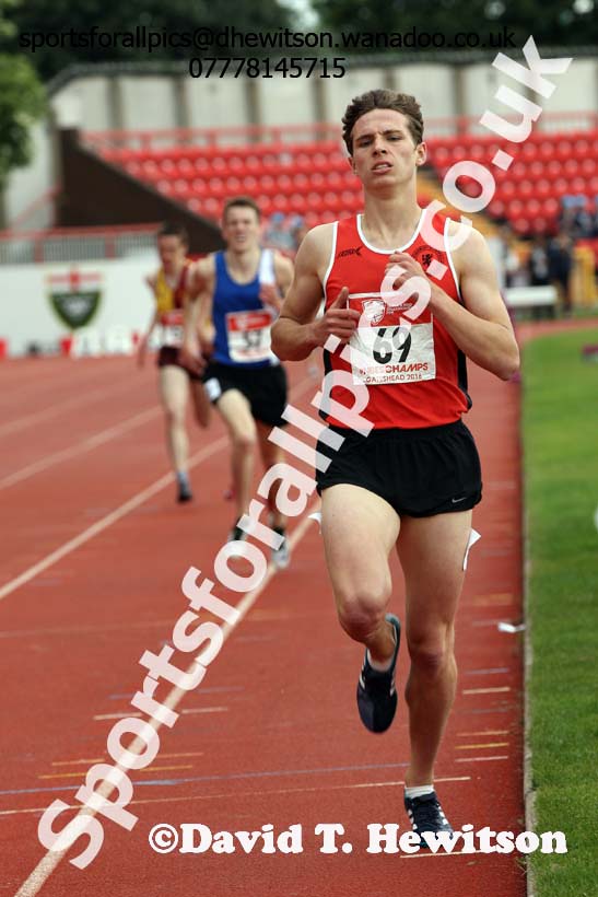 Senior boys 2000 metres steeplechase, English Schools Track and Field. Photo: David T. Hewitson/Sports for All Pics